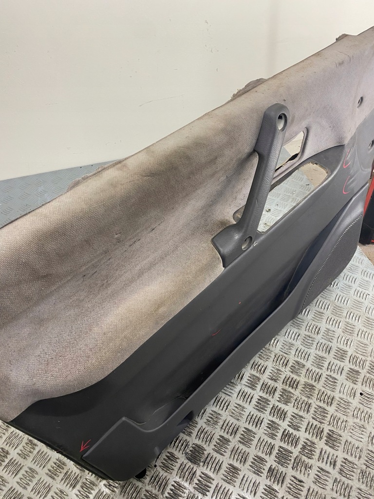 фото №5, Обивка дверь левый перед mitsubishi pajero ii 5d classic mr776491