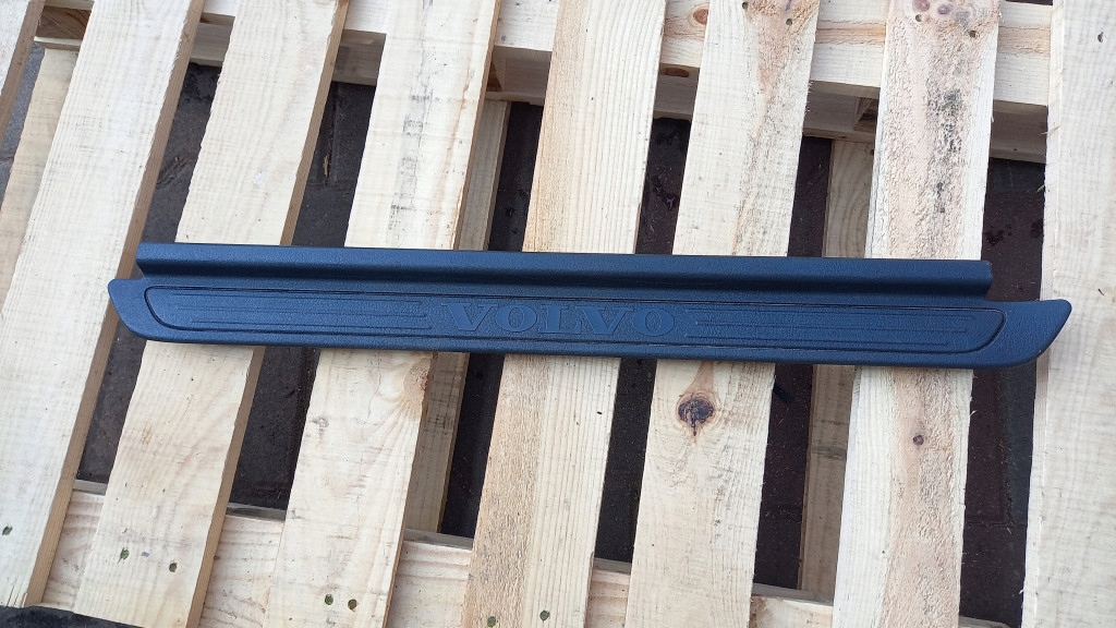 фото №1, Молдинг поріг ліва volvo v40 03r kombi 30631884