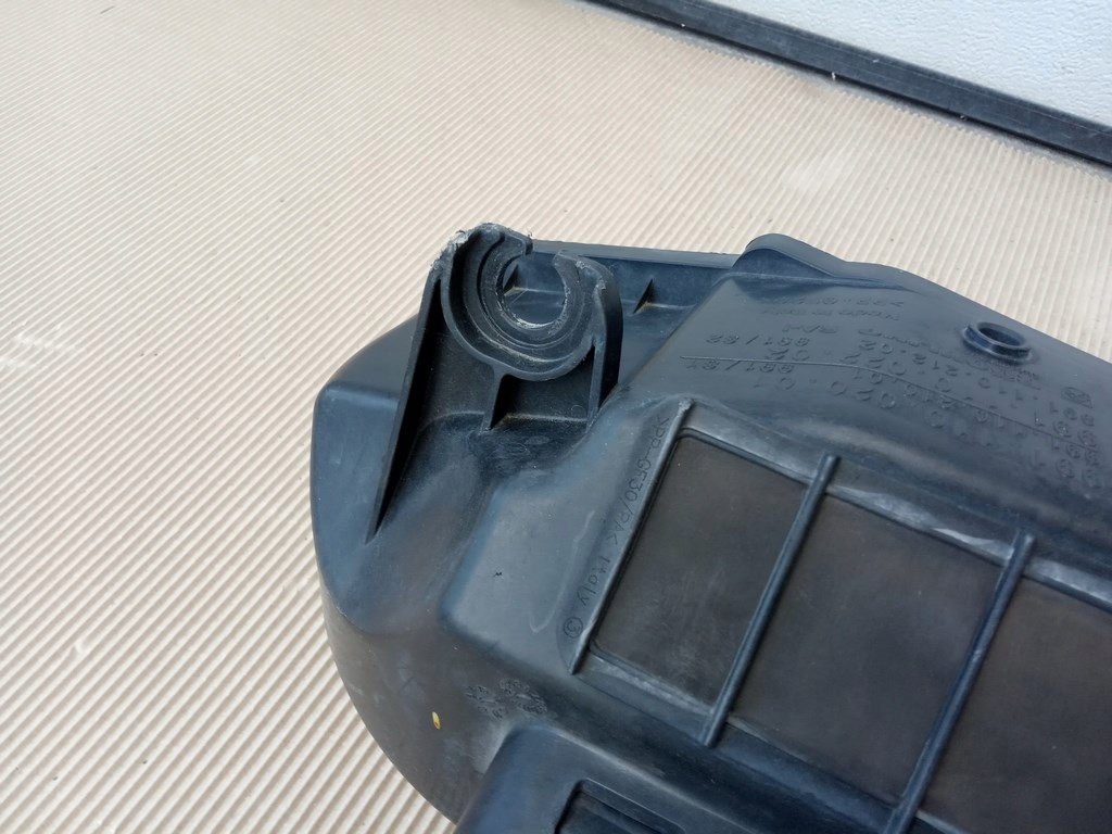 фото №8, Porsche 911 991 3.8 gts - корпус фільтра повітря