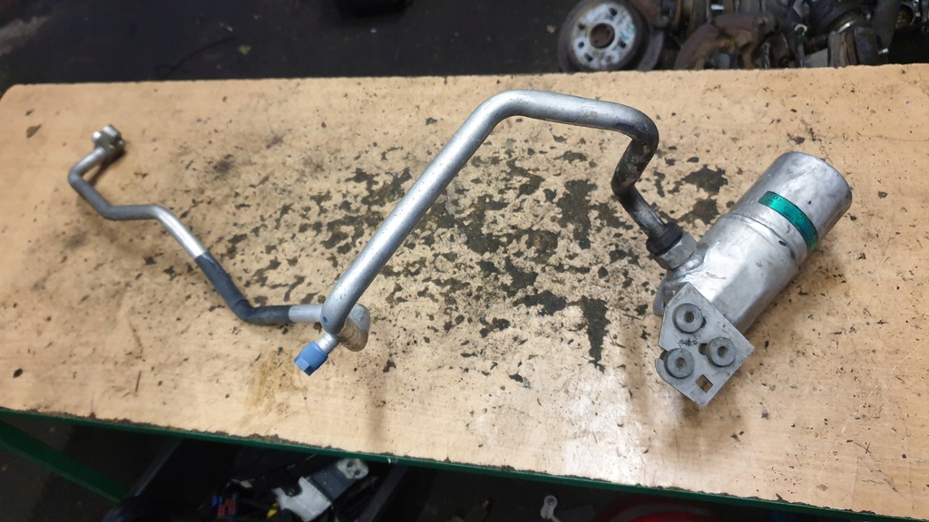 фото №1, Audi a2 1.4 16v шланг трубка кондиционера