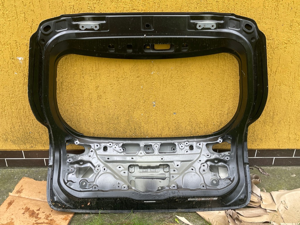 фото №6, Toyota yaris cross 21- крышка багажника багажника оригинал