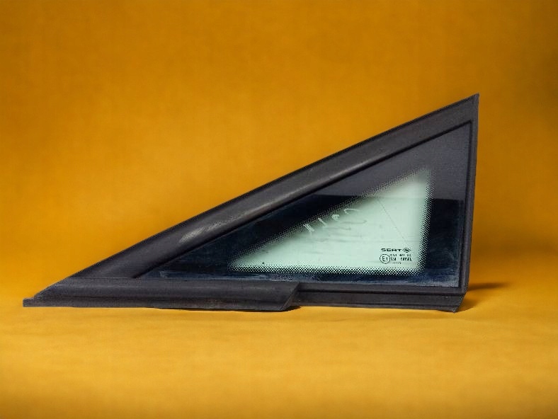 фото №1, Стекло кузовная левый перед 5d 09 r seat ibiza iv 2008-