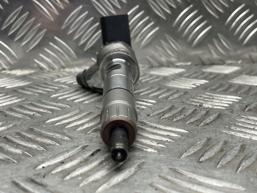 Купити Bmw оригінальний номер 9886370 x5 g05 інжектор форсунка пального b57x комплект