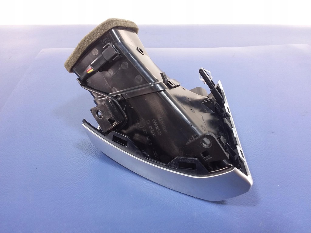 фото №5, Bmw 8 g14 g15 решітка обдув консолі права 680580