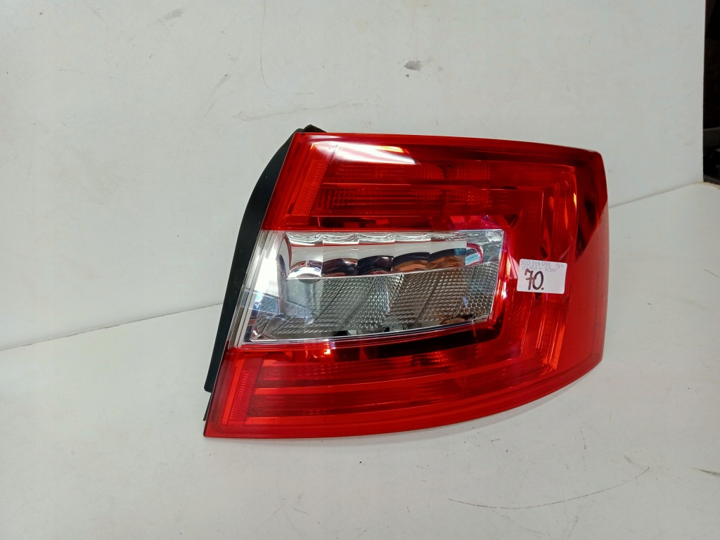 фото №1, Skoda octavia iii sedan лампа правая задняя 5e5945096 13-