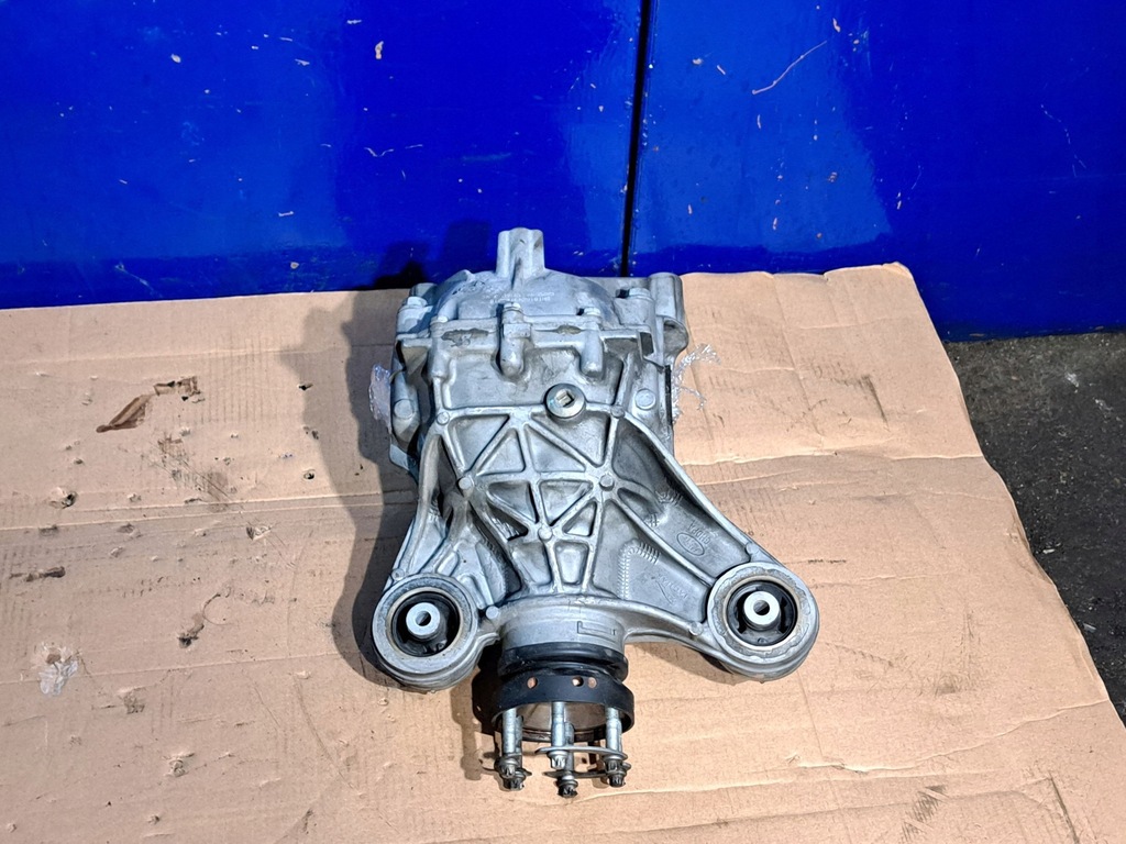 фото №7, Jaguar xe 2019 полный дифференциалы