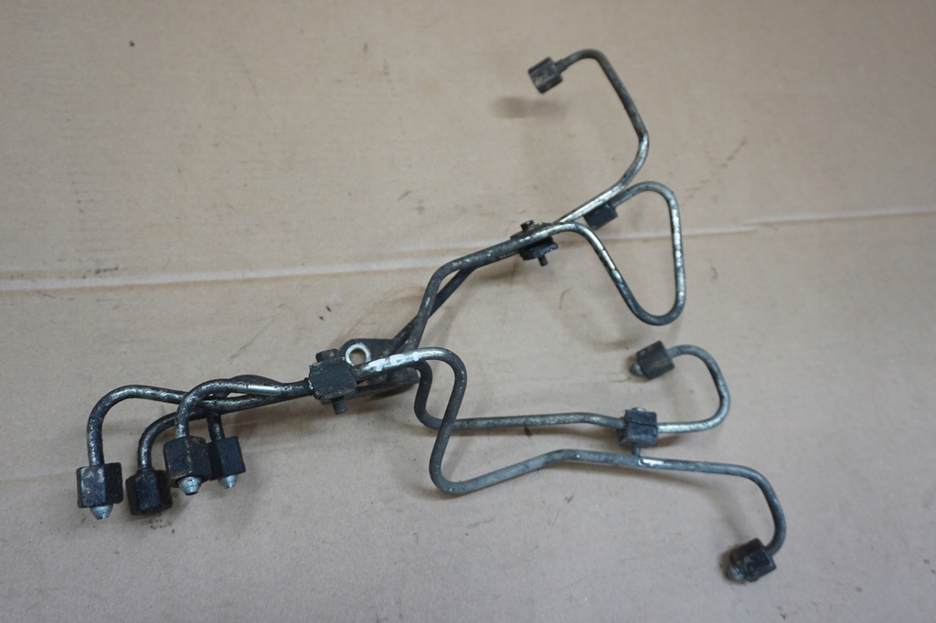 фото №2, Nissan terrano ii шланг трубка трубки топлива форсунок 2,7 tdi 125km kpl