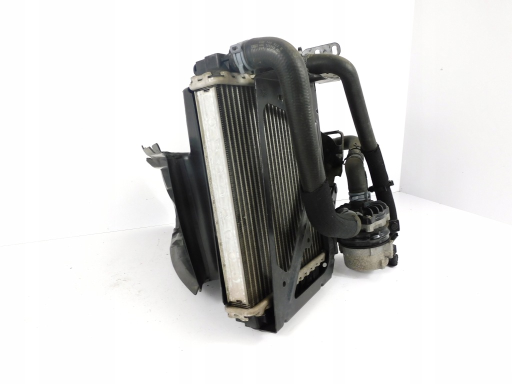 Купити Audi a7 4g8 c7 додаткова радіатор води кермо  насос води 8k0121212b