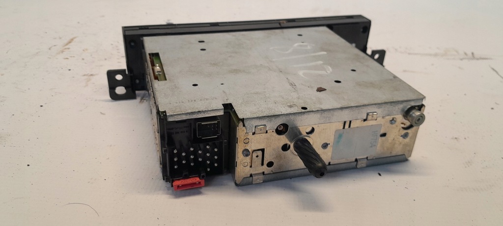 фото №2, Bmw 3 e46 радио заводской cd 6909882