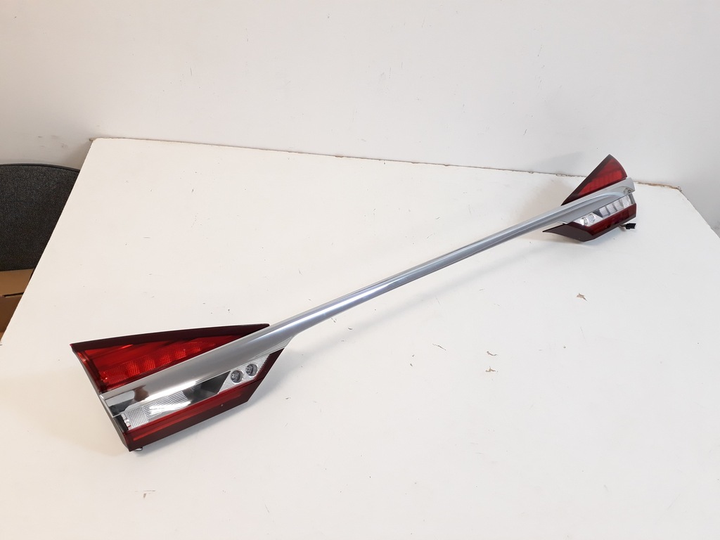 фото №7, Правая лампа задняя w klampę ford fusion lift 2017-