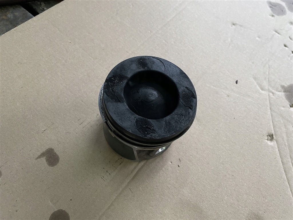 фото №1, Поршень renault trafic iii 3 1.6 dci 14-19r 2016r