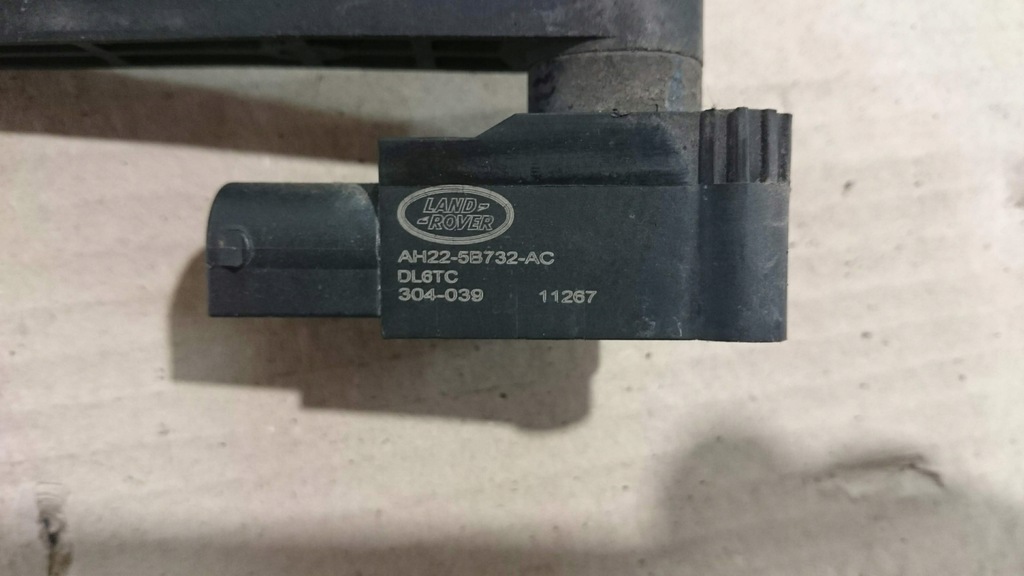 фото №2, Датчик вирівнювання лампа land rover оригінальний номер ah22-5b732-ac