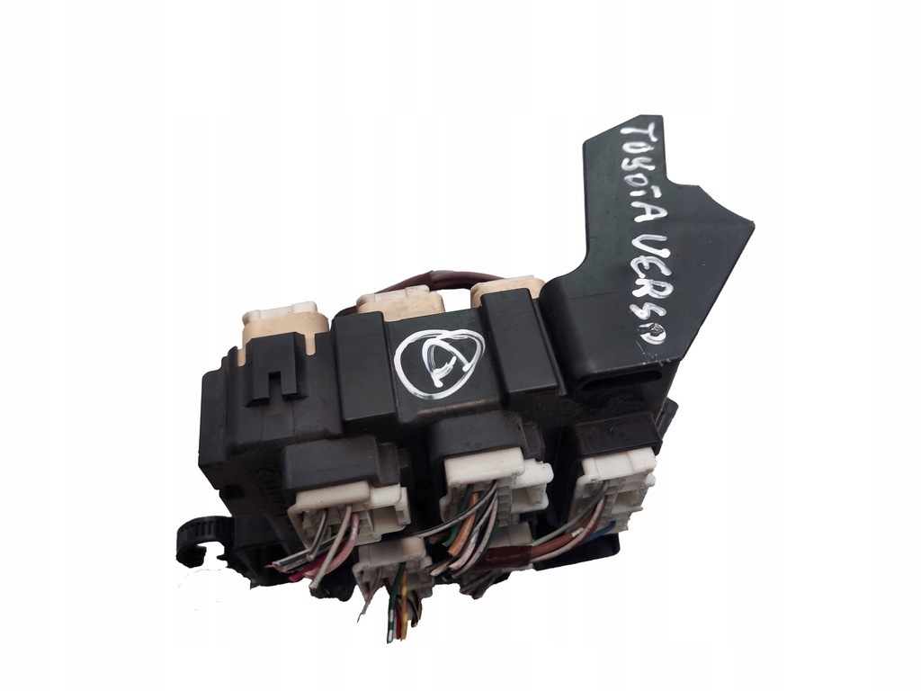 фото №1, Коробка запобіжників toyota corolla verso ii 2.0