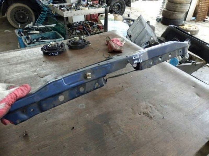 фото №2, Honda civic vii 04 кронштейн натяжитель поперечина перед