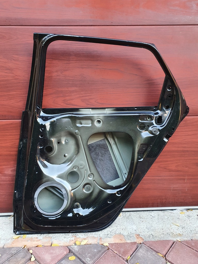 фото №15, Правое задние дверь молдинг audi a1 s1 ii 82g gb 18-