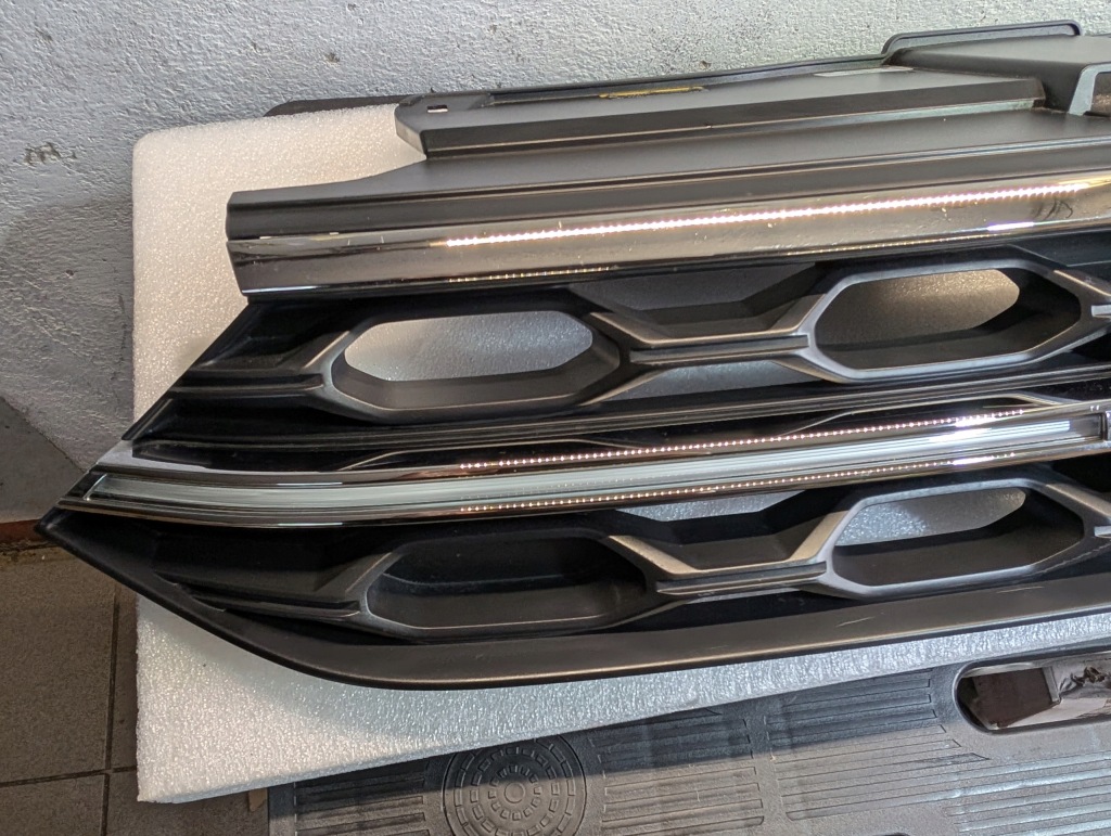 фото №2, Решітка радіатора перед решітка радіатора передній vw t-roc t roc r line 2ga853651 2ga853653h