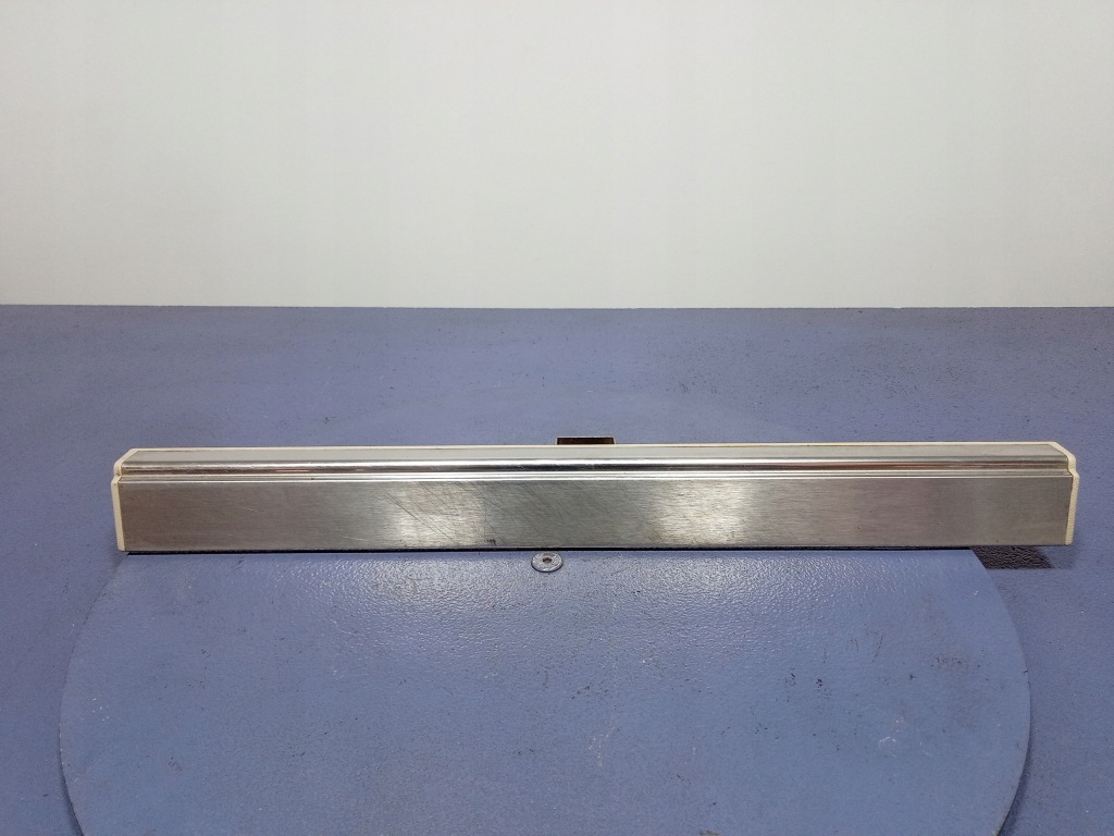 фото №1, Cls w218 молдинг декоративна поріг лівий перед a2186800135