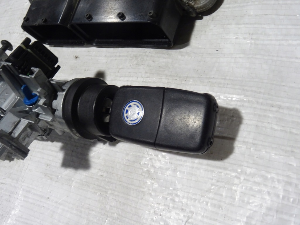 фото №8, Бортовой компьютер счетчик набор vw golf v 5 kombi jetta 1.9 tdi bxe 03g906021kh