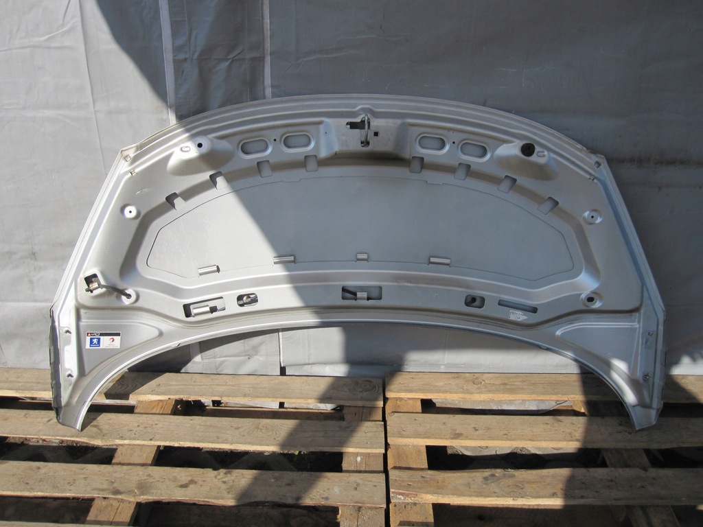 фото №10, Peugeot 207 sw 09r капот