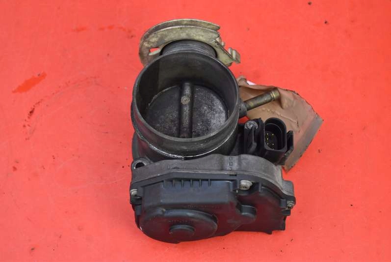 фото №5, Дроссельная заслонка 078133063ag audi a6 c5 2.4 v6 165 km 97-01