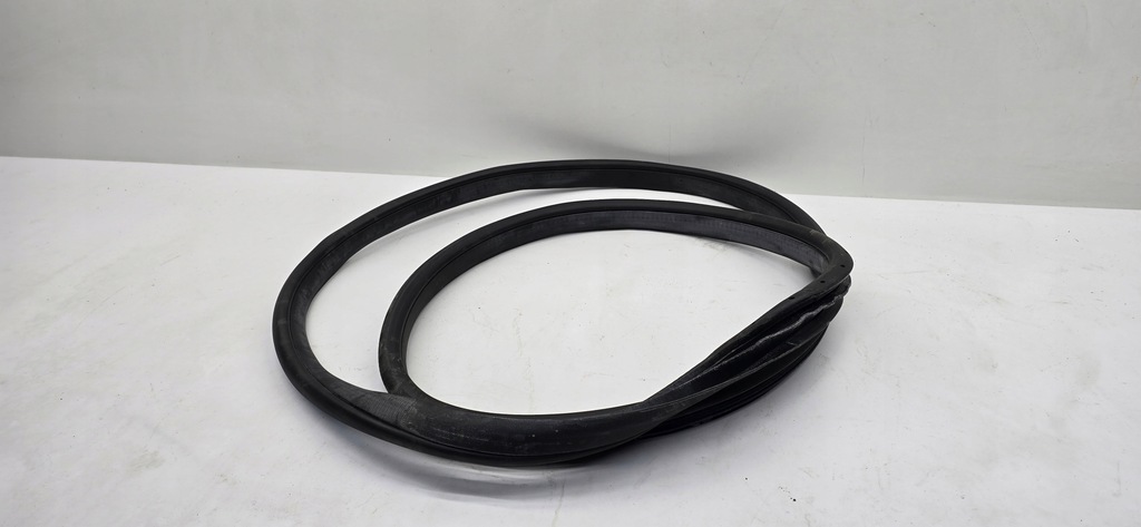 фото №1, Mercedes gla w156 x156 прокладка двері правий задня кузовна