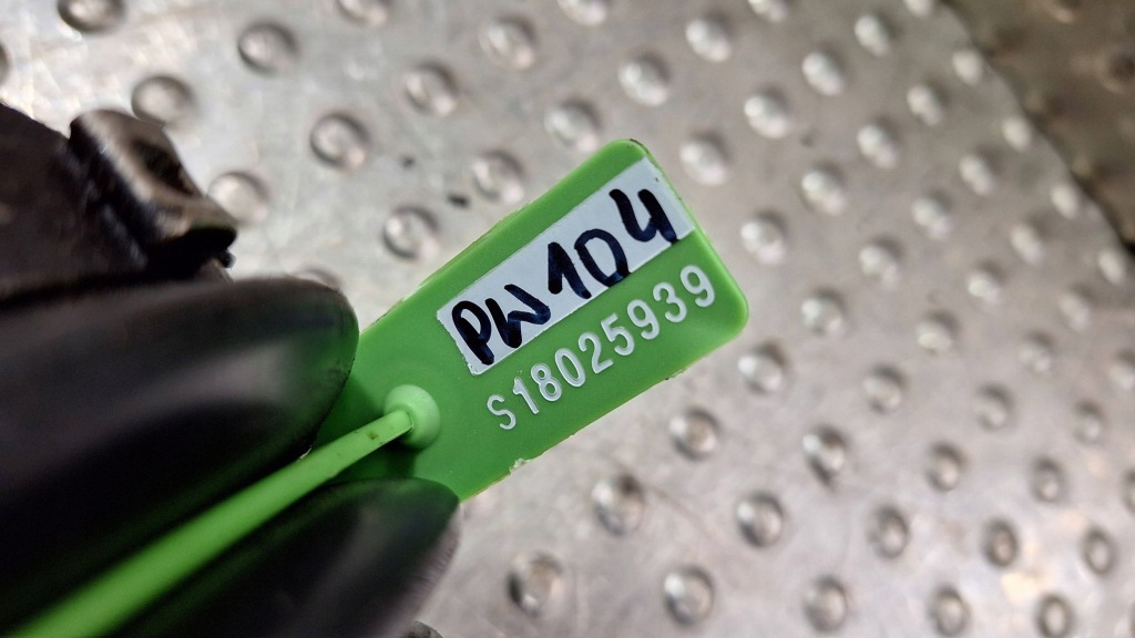 Приводной вал левая короткий перед 1k0407271bj a3 8p golf v passat cc octavia 2 2.0 с Разборки