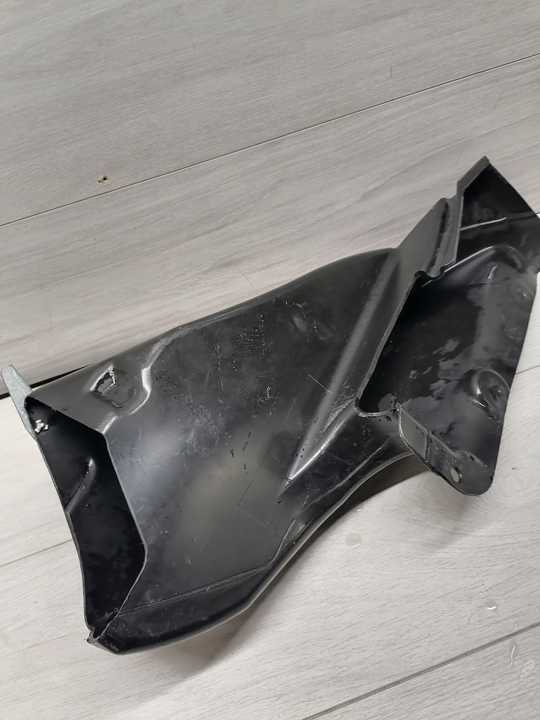 фото №5, Ferrari правый верхний канал впуск воздуха 82745100