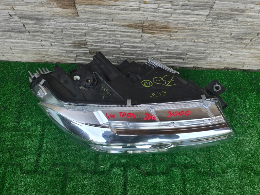 фото №2, Лампа vw taos 2gk