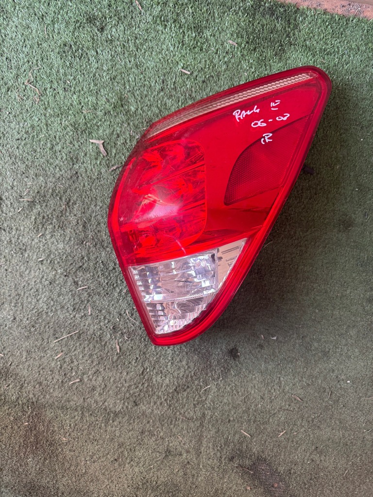 фото №1, Лампа правый задняя правая задняя toyota rav4 rav 4 2006 - 2008 led исправные
