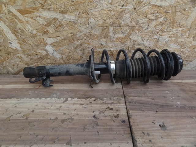 фото №1, Toyota aygo ii 2018 1,0 амортизатор передний левый