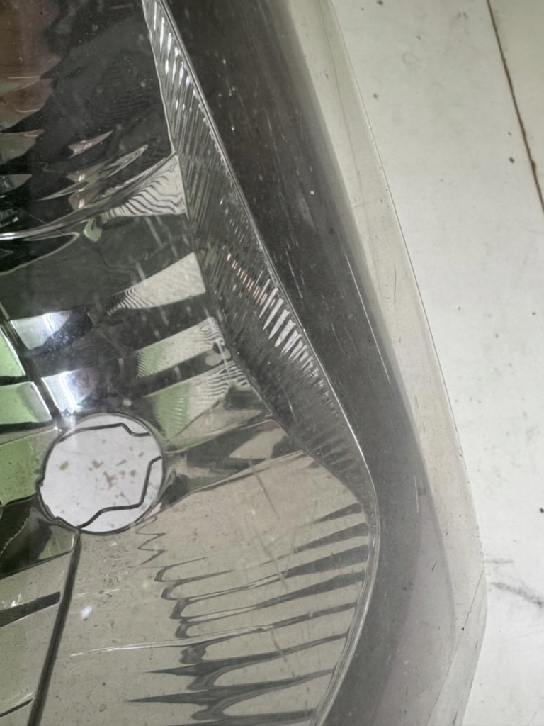 фото №10, Лампа левая перед dacia sandero i 1 08-12