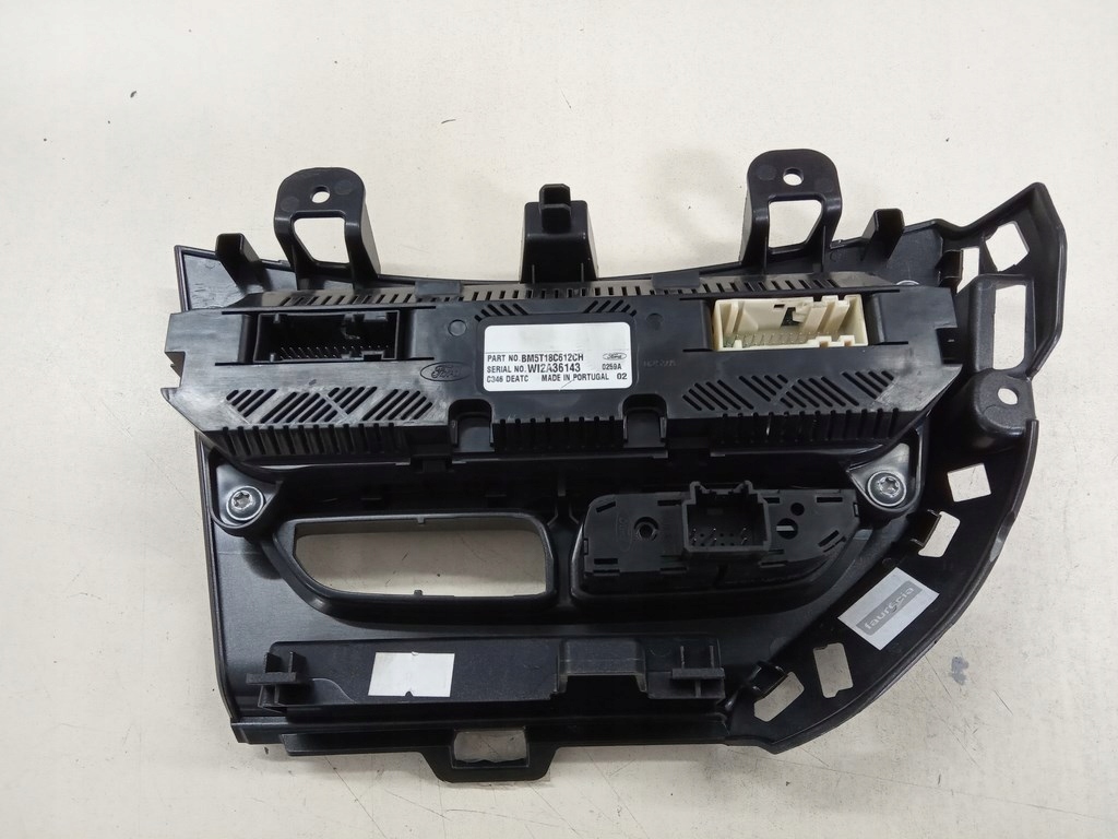 фото №3, Ford focus mk3 2011-14r. - панель climatronic