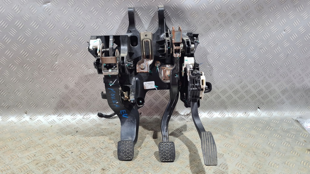 фото №1, Педали педаль сцепления тормоза opel mokka mokka x