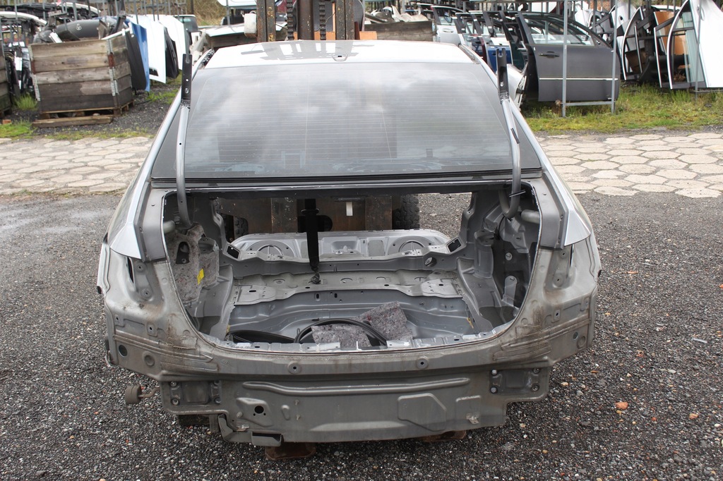 фото №1, Pas задний с błotnikami mercedes w212