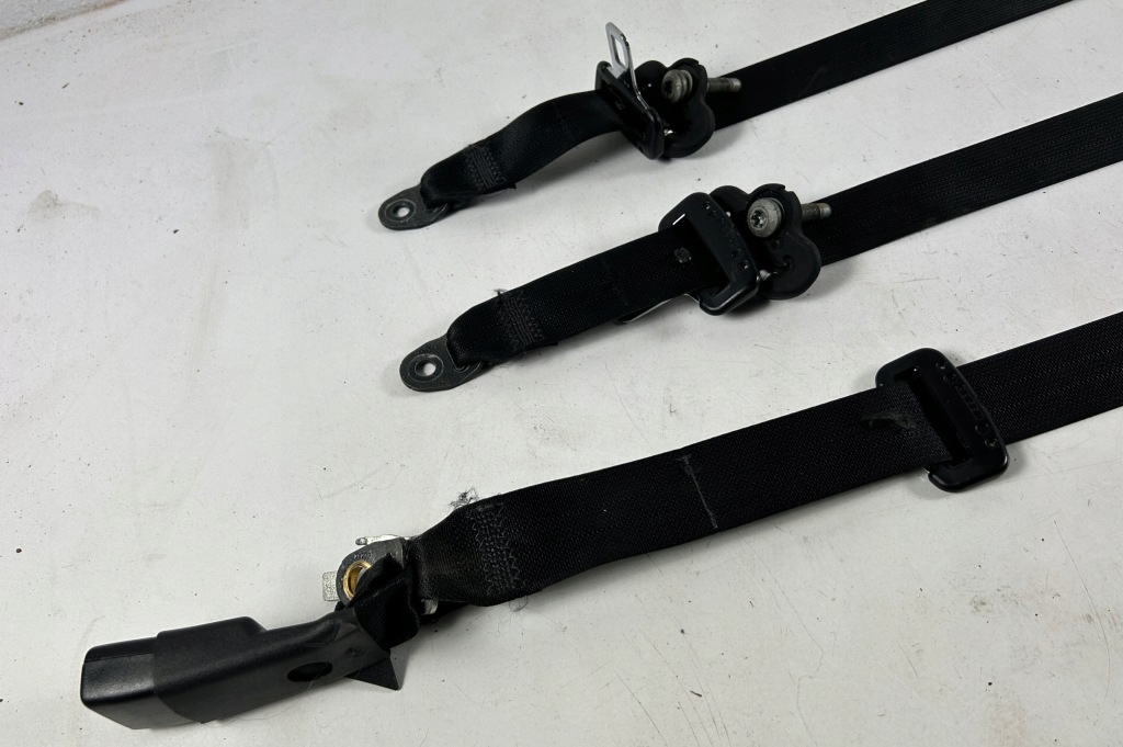 фото №4, Ремені безпеки сидіння задня lancia thema 11-