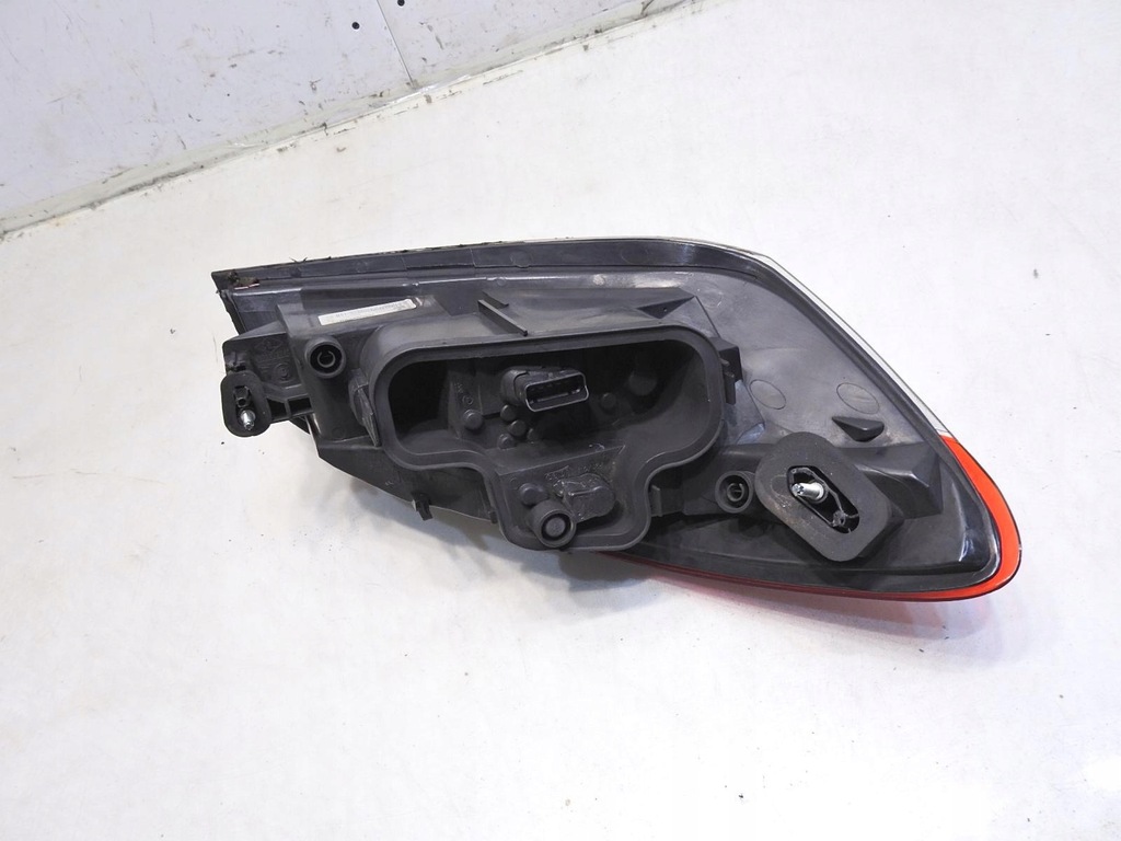 фото №4, Лампа правая задняя задняя renault megane iii coupe