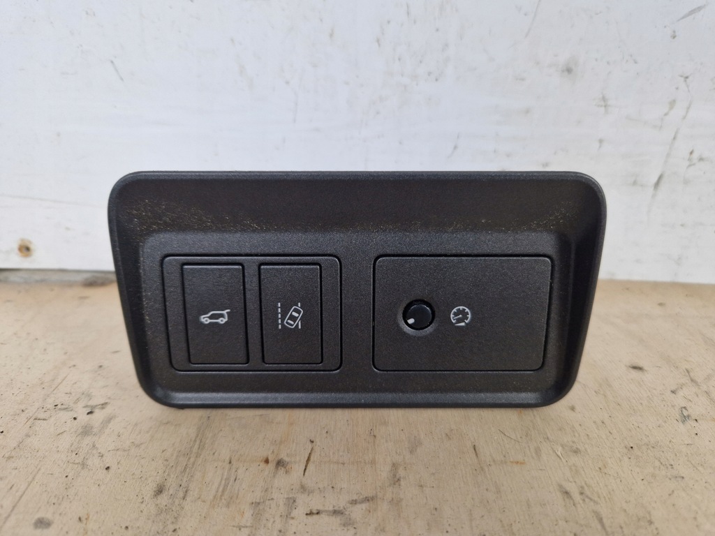 фото №1, Кнопка переключатель крышки range rover evoque