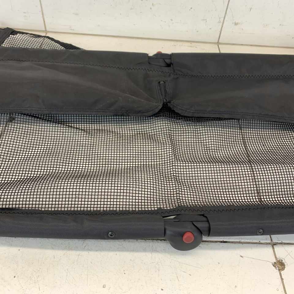 Решётка багажника сетка защитная комплектная maserati levante m161 18r Недорого