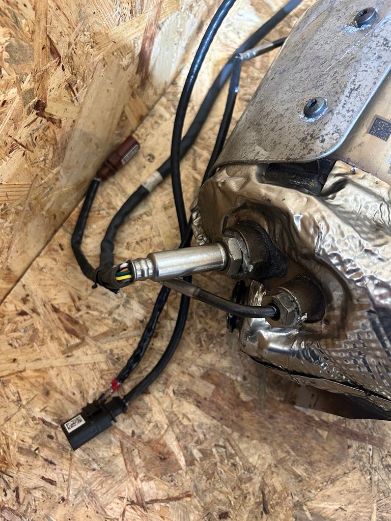 фото №7, Каталізатор фільтр dpf датчик audi 3.0 tdi 8w0131765c 8w0131703h демонтаж оригінальний номер