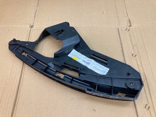 фото №4, Volvo xc60 r-design кронштейн лампи праве передні 30763434