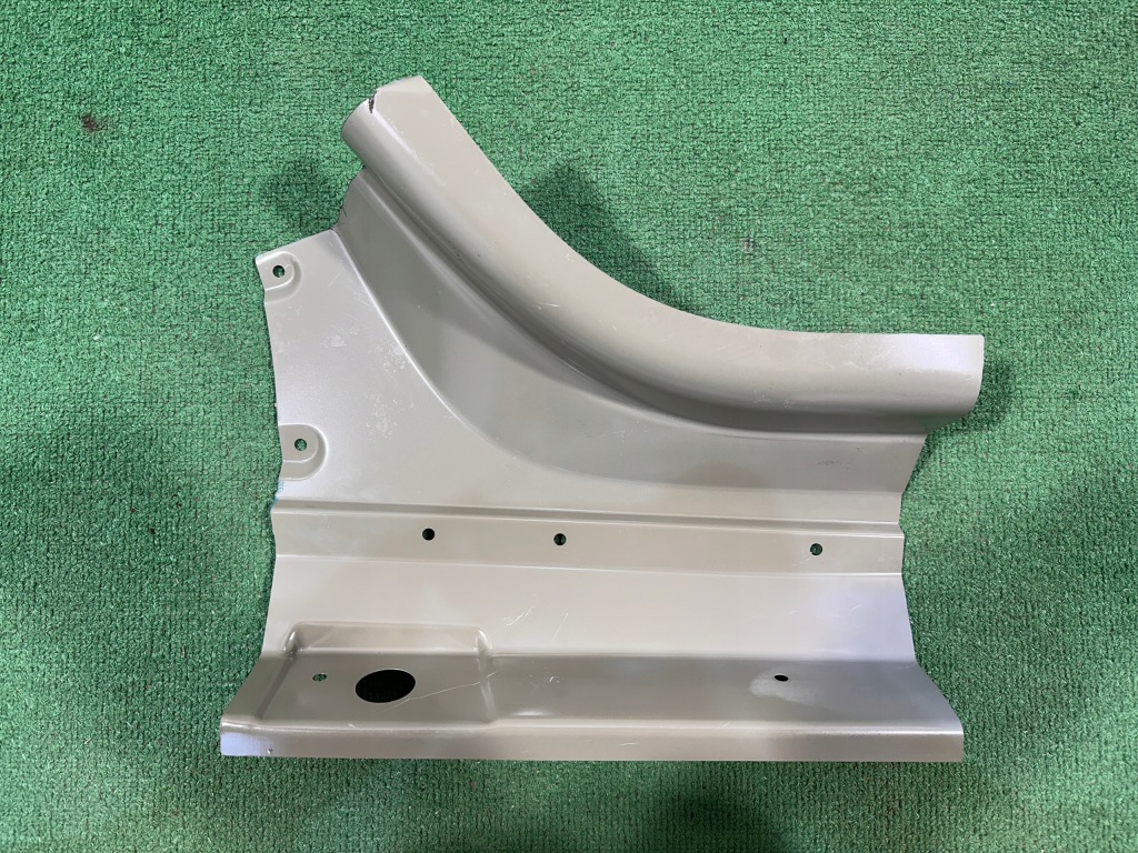 Tesla model y поріг ліва стійку  обшивка Доставка