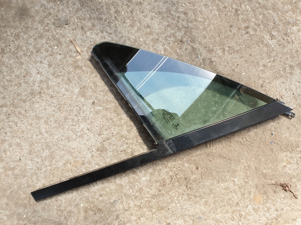 фото №1, Porsche macan стекло передняя левая