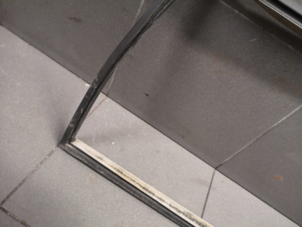 фото №10, Прокладка скло лівий задня audi a3 8l 3d