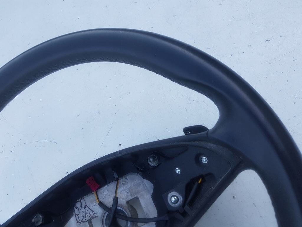 фото №4, Mercedes c klasa w204 воздуховод кожаный лепестки переключения