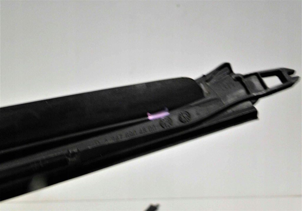 фото №10, Mercedes glb x247 247 молдинг лоток przy скло