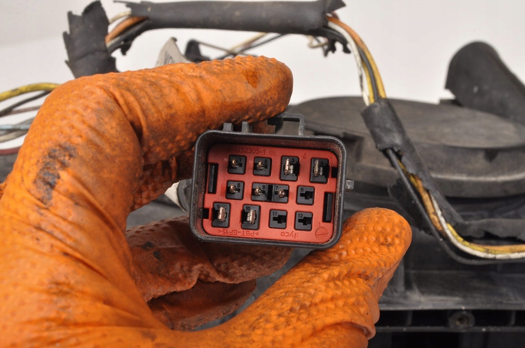 фото №7, Volvo s60 i v70 ii lift ксенон лампа правая передняя правый перед 30698847