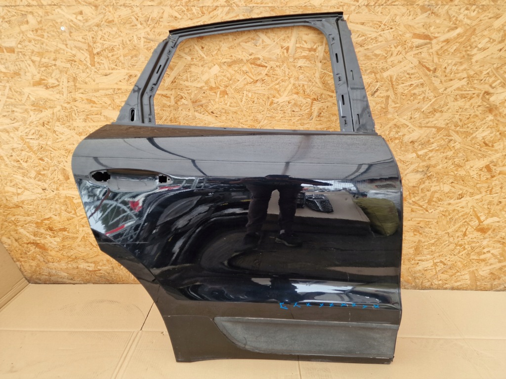 фото №1, Porsche macan дверь правое задние 95b833312a