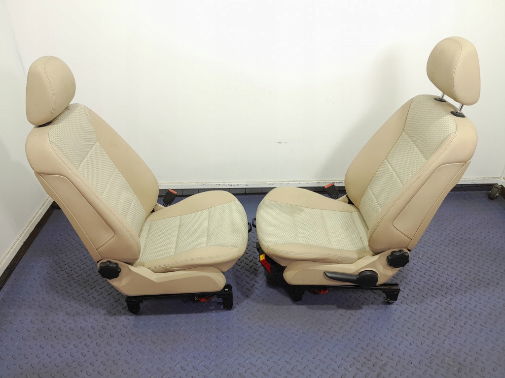 фото №10, Mercedes b w245 lift сиденья заднее сиденье baczki комплект кожа eu