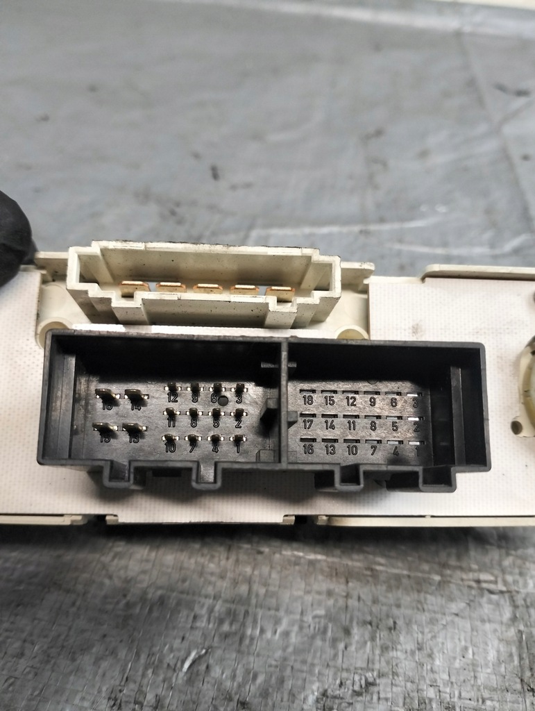 фото №8, Панель кондиціонера обдув seat ibiza iii 02-08r 6l0819045a