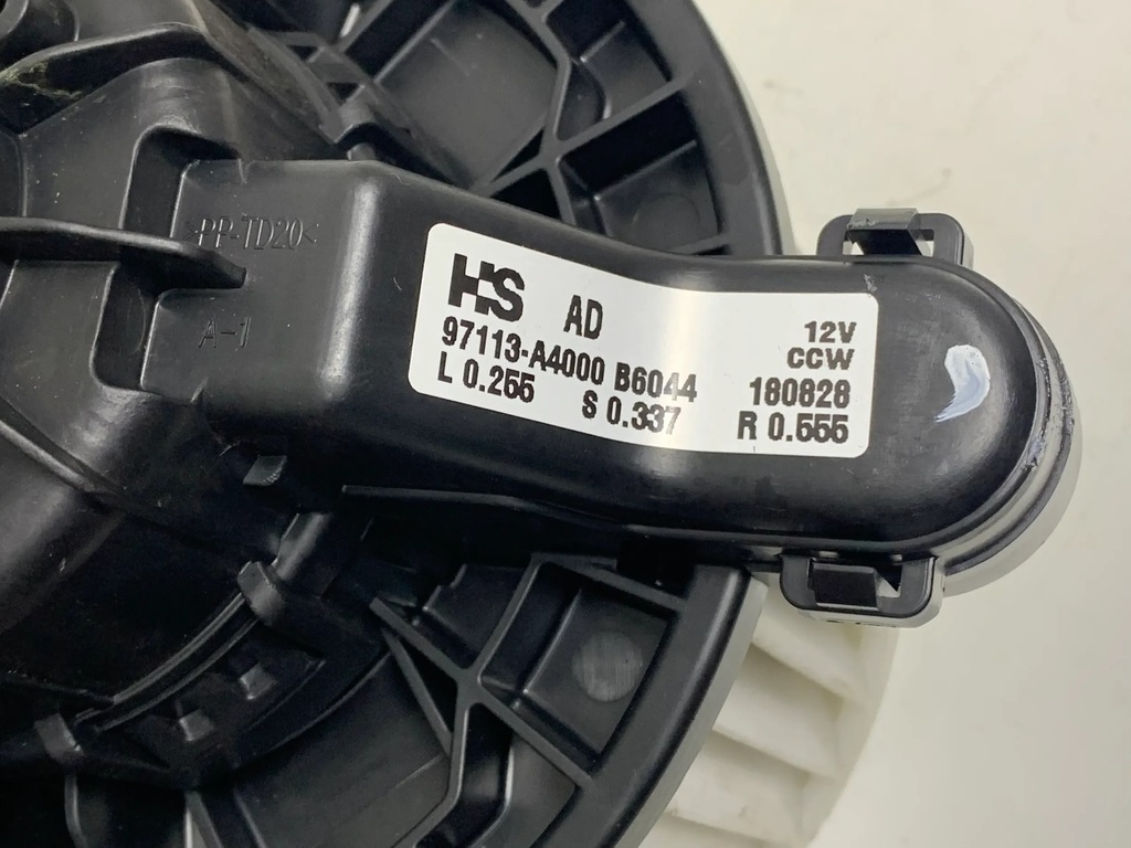 фото №6, Hyundai i30 2019 вентилятор